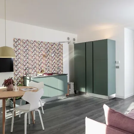 Manciuno Apartment